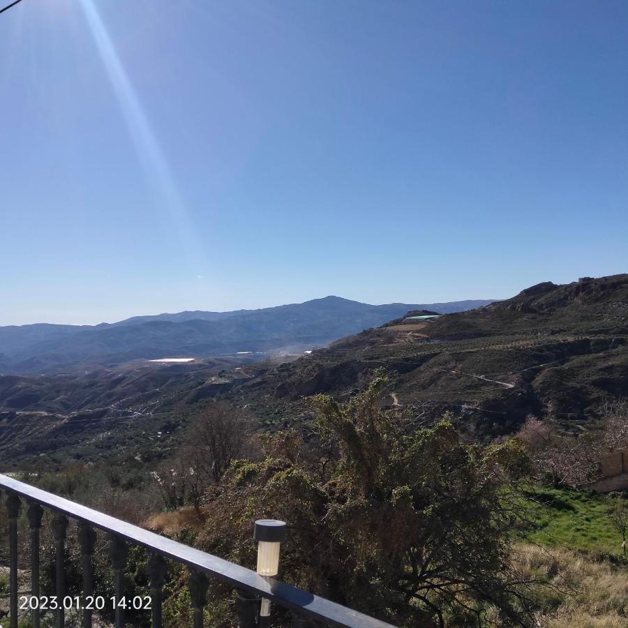 Apartamento Vacacional En La Alpujarra Laroles Exterior foto